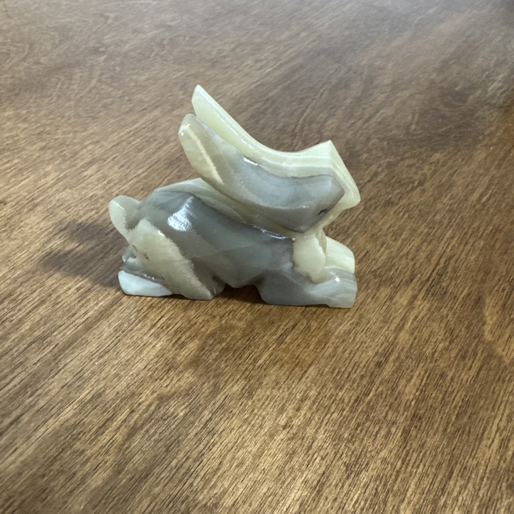 Vintage‎ Small Hand Carved  Onyx Stone Bunny Rabbit Figurine